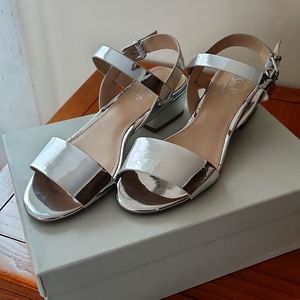Shellys London 7.5 Silver Sandals